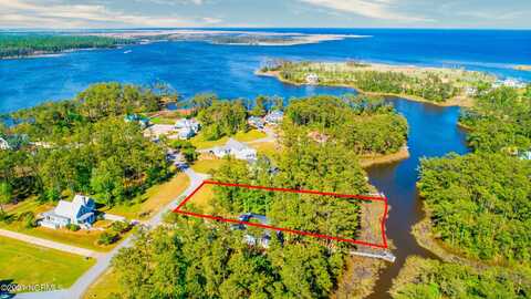 126 Oyster Point Road, Oriental, NC 28571