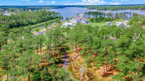 72 Oyster Point Road, Oriental, NC 28571