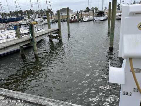Slip 282 Pecan Grove Marina, Oriental, NC 28571