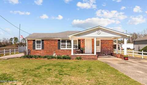 437 E Kornegay Street, Dover, NC 28526