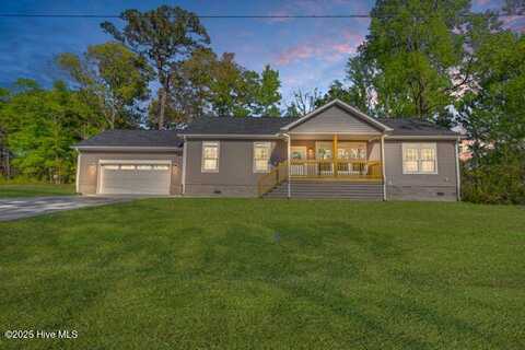 429 Country Club Drive W, Minnesott Beach, NC 28510