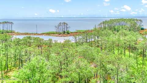 175 River Watch Road, Oriental, NC 28571