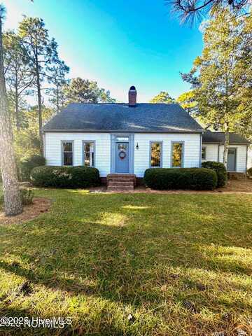 906 Point Court, New Bern, NC 28560