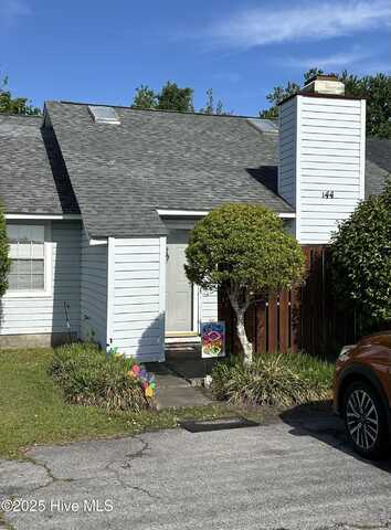 144 Witten, Havelock, NC 28532