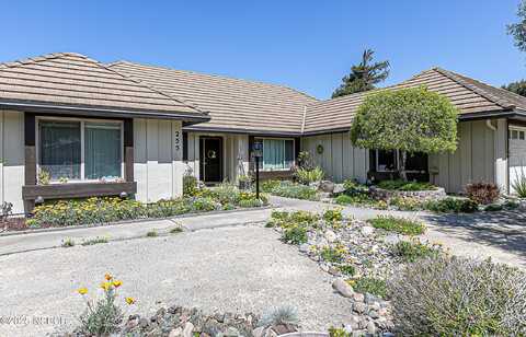 255 Wellington Drive, Santa Maria, CA 93455