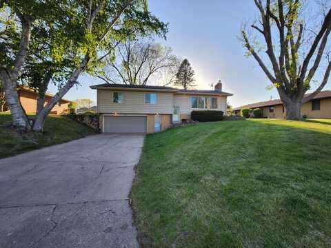 512 Normal College Avenue, Sheldon, IA 51201