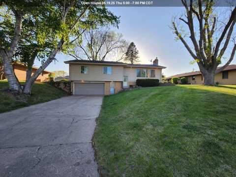 512 Normal College Avenue, Sheldon, IA 51201