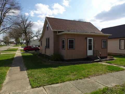 401 W 3rd Street, Sanborn, IA 51248