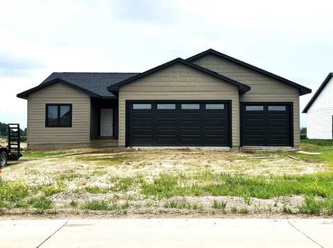708 17th St SE, Orange City, IA 51041