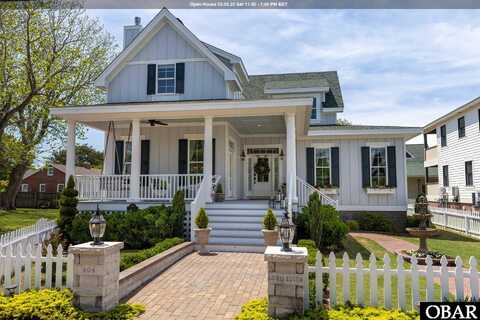 504 Lord Essex Avenue, Manteo, NC 27954