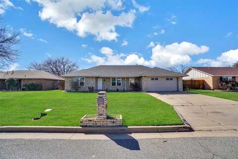 605 Cambridge Drive, Altus, OK 73521