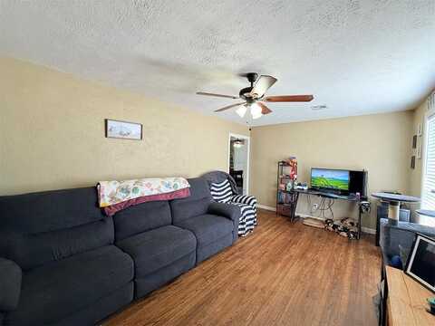 2717 S Bates Avenue, Oklahoma City, OK 73128