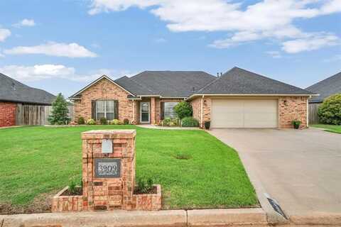 3909 Pilgrim Lane, Altus, OK 73521