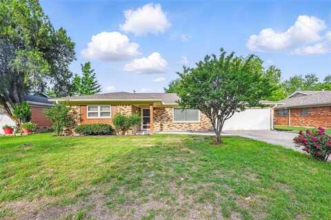 7012 Chippendale Drive, Fort Worth, TX 76134