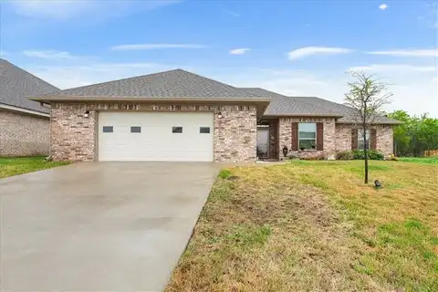 107 Indian Trails Road, Riesel, TX 76682