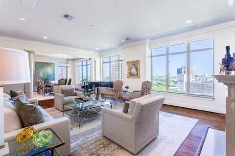 2525 N PEARL Street, Dallas, TX 75201