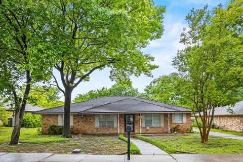 919 Westlake Drive, DeSoto, TX 75115