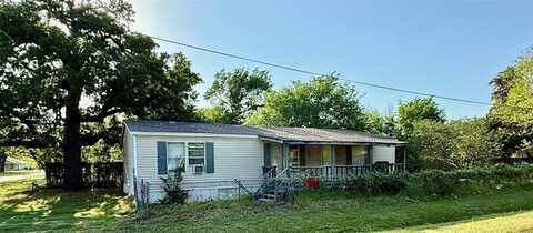 200 N Evans Street, Boyd, TX 76023