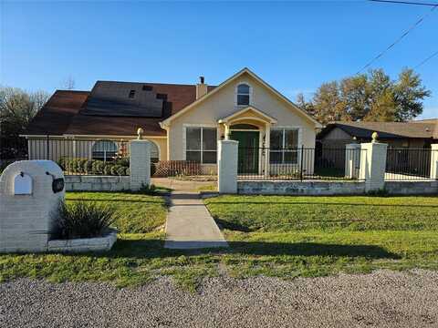 4011 Dakota Trail, Granbury, TX 76048