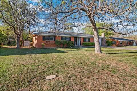8817 Oakdale Drive, Woodway, TX 76712