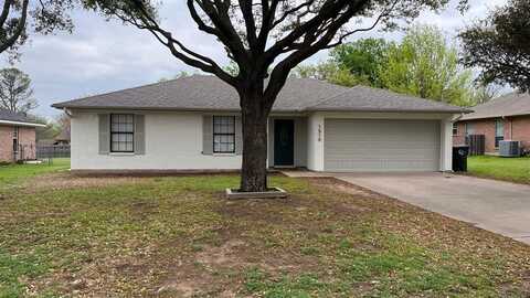 1510 Woodside Lane E, Cleburne, TX 76033
