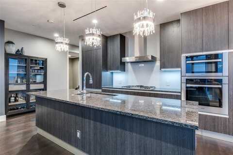 3130 N Harwood Street, Dallas, TX 75201
