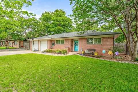1303 N Cleveland Avenue, Stephenville, TX 76401