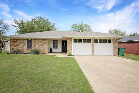 1306 Fairway Drive, Graham, TX 76450
