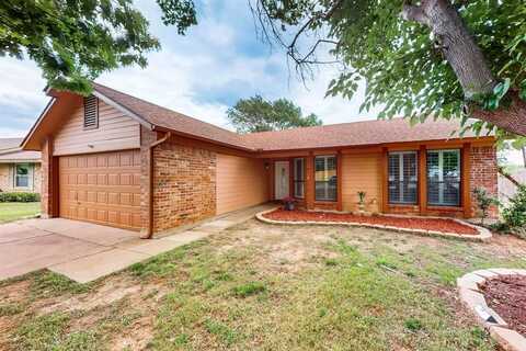 6112 Maurie Court, Haltom City, TX 76148