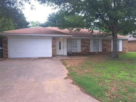 6409 Hidden Springs Drive, Arlington, TX 76001