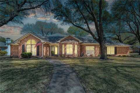 10001 Creek Bend Drive, Woodway, TX 76712