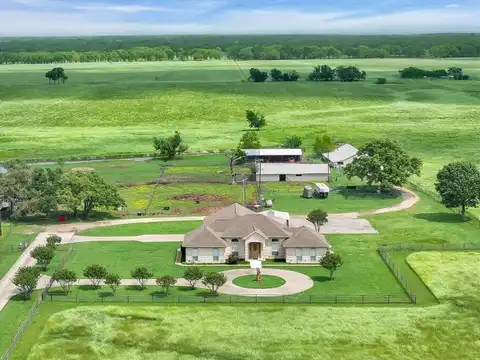 7182 FM 2451 Road, Scurry, TX 75158