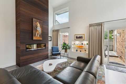 2110 Kessler Court, Dallas, TX 75208