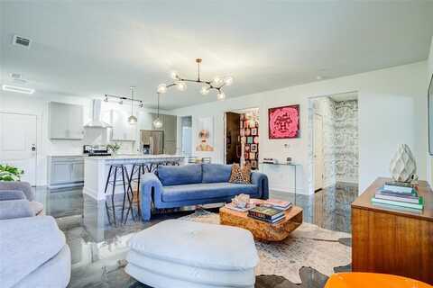 5714 Mccommas Boulevard, Dallas, TX 75206