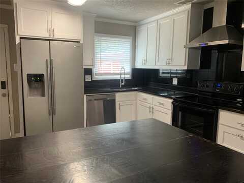 2423 Healey Drive, Dallas, TX 75228