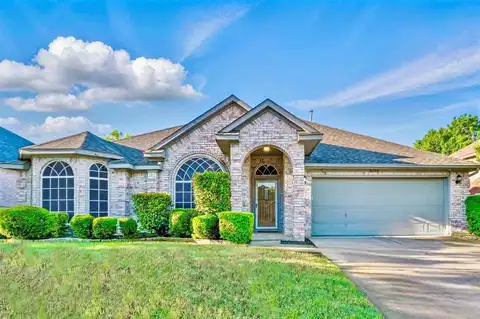6728 Dogwood Lane, North Richland Hills, TX 76182