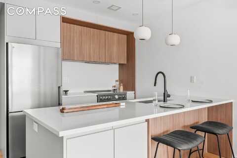 14-35 Broadway, Queens, NY 11106