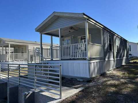 6991 Fort King Rd, Zephyrhills, FL 33541