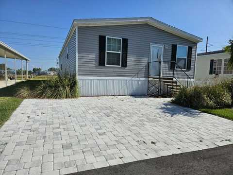 6591 Hidden Oaks Drive, North Fort Myers, FL 33917