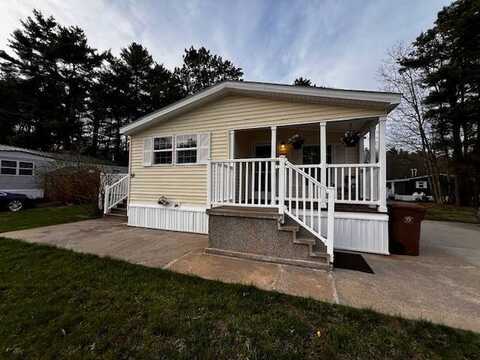 58 Pheasant Rd, Saco, ME 04072