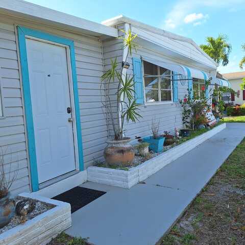 6411 Birch Ln, Atlantis, FL 33462