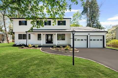16 Prairie Road, Huntington Station, NY 11746