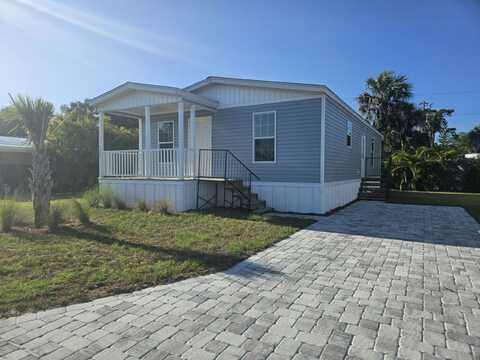 16087 St John's Circle, North Fort Myers, FL 33917