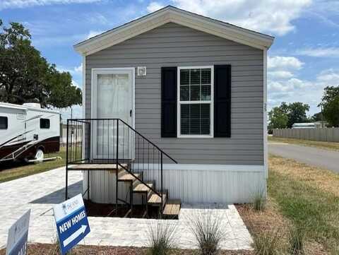 16731 US-301, Dade City, FL 33523