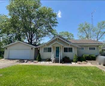 206 S. Conger, Norris City, IL 62869