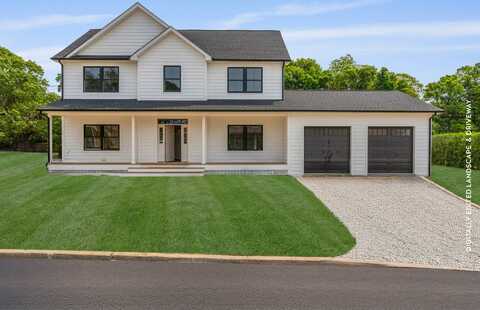 9 Fanning Avenue, Hampton Bays, NY 11946