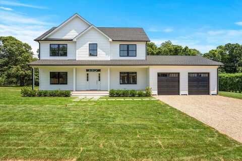 9 Fanning Avenue, Hampton Bays, NY 11946