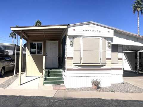 305 S. Val Vista Drive, Mesa, AZ 85204