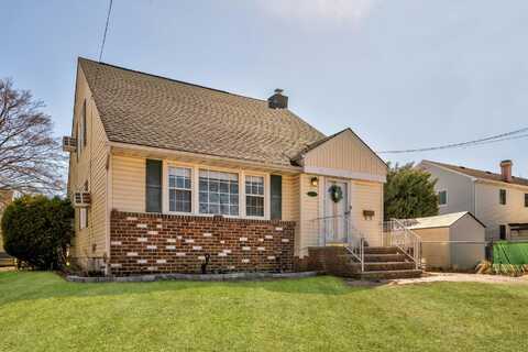 239 Locust Street, Floral Park, NY 11001