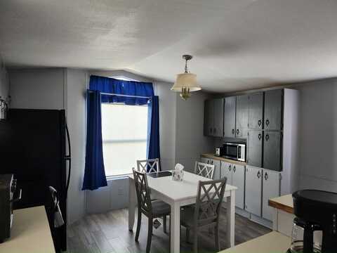 32 Lakewood Ln., Fruitland Park, FL 34731